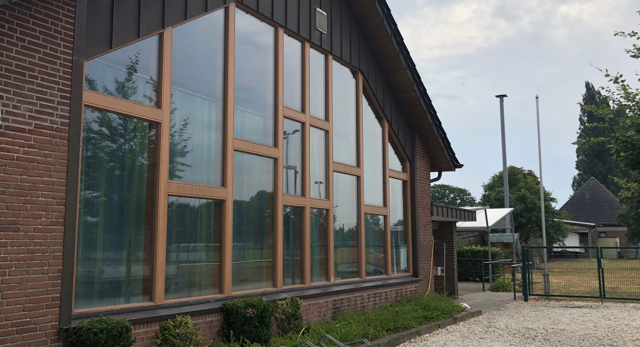 Halle-3
